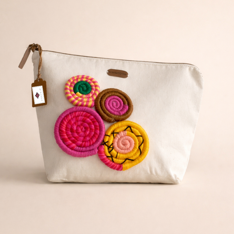 Pochette artisanale faite main – Élégance minimaliste